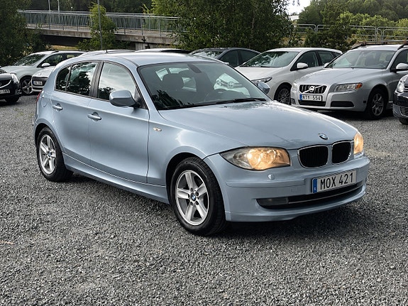 BMW 118d 2 of 17