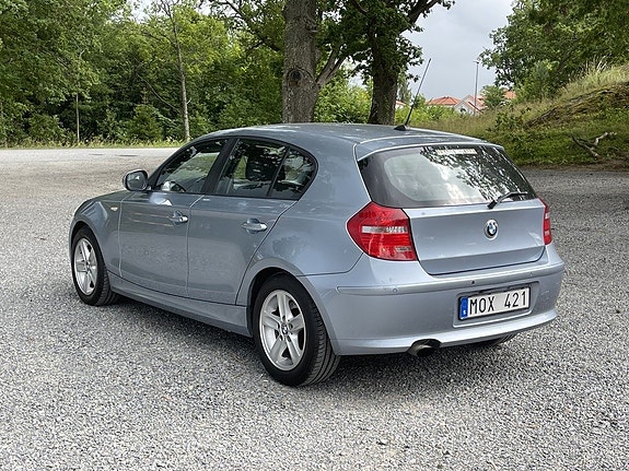BMW 118d 4 of 17