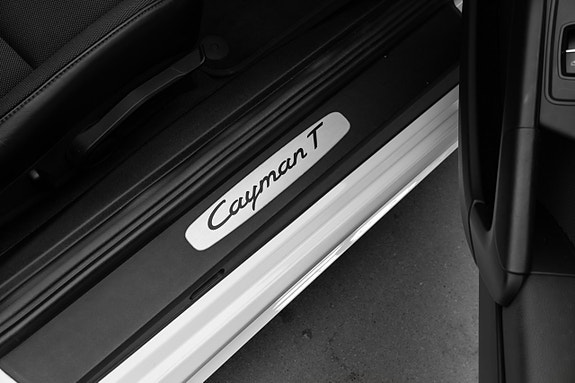 Porsche 718 Cayman T 27 of 27