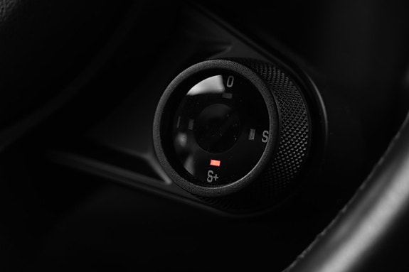 Porsche 718 Cayman T 21 of 27