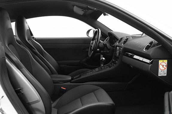 Porsche 718 Cayman T 25 of 27