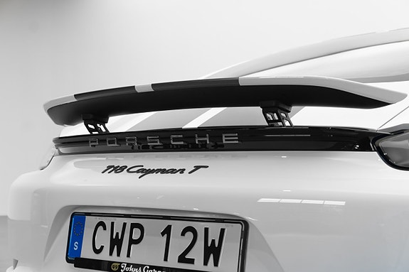 Porsche 718 Cayman T 14 of 27