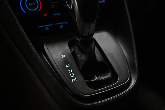 Ford Transit Connect 19 of 27