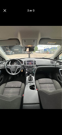 Opel Insignia 2 of 3