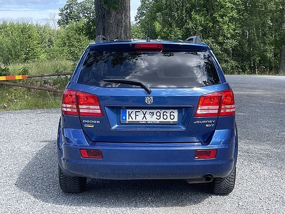 Dodge Journey 8 of 25