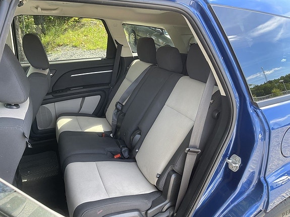 Dodge Journey 17 of 25