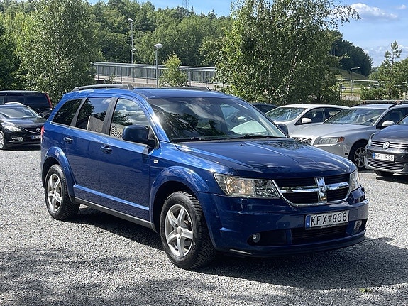 Dodge Journey 2 of 25