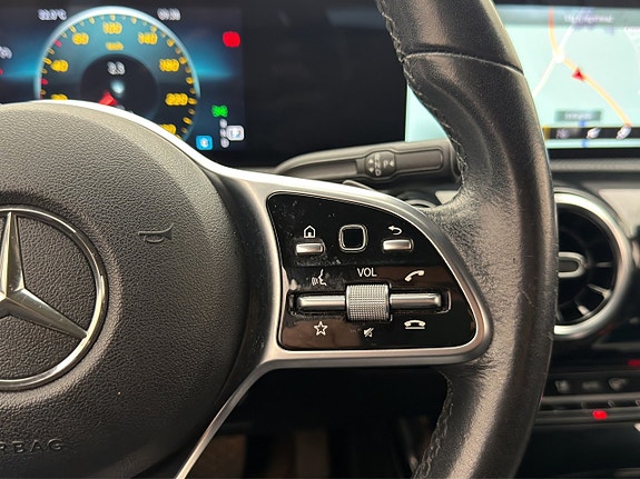 Mercedes-Benz A180 d 15 of 28