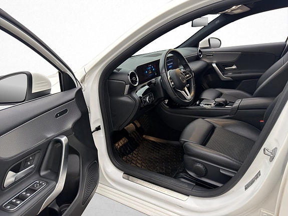 Mercedes-Benz A180 d 12 of 28