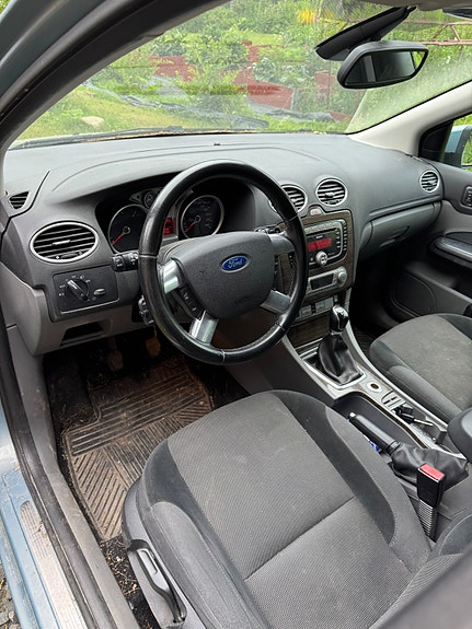 Ford Focus 4 of 5
