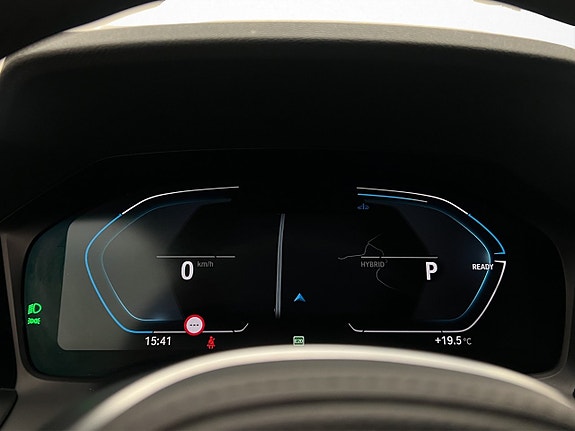 BMW 330e 17 of 30