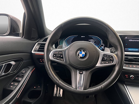 BMW 330e 14 of 30