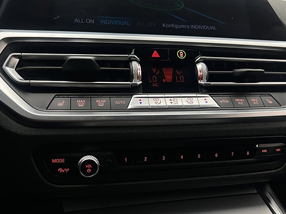 BMW 330e 23 of 30