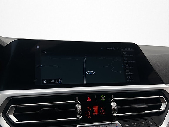 BMW 330e 19 of 30