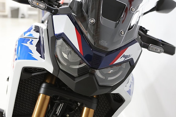 Honda Africa Twin CRF 1100 A 4 of 8