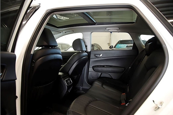Kia Optima 8 of 18