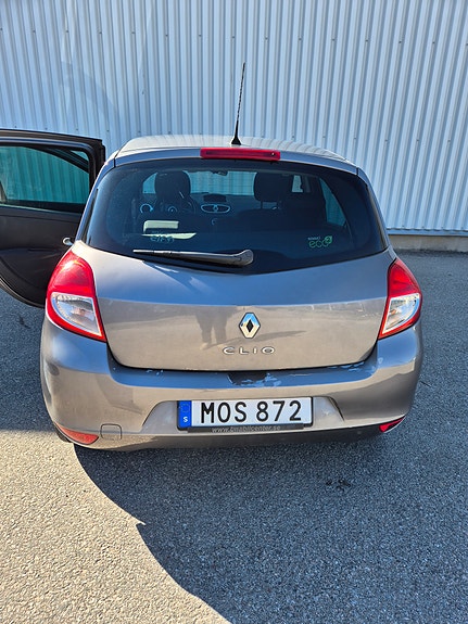 Renault Clio 8 of 10