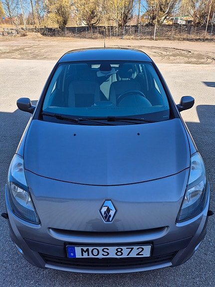 Renault Clio 2 of 5