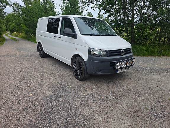 Volkswagen Transporter 3 of 5