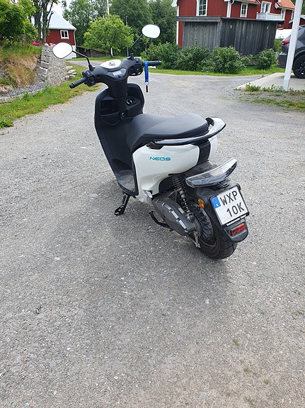 Yamaha NEO EI 2 of 3