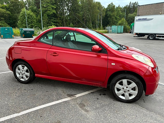 Nissan Micra C+C 3 of 3