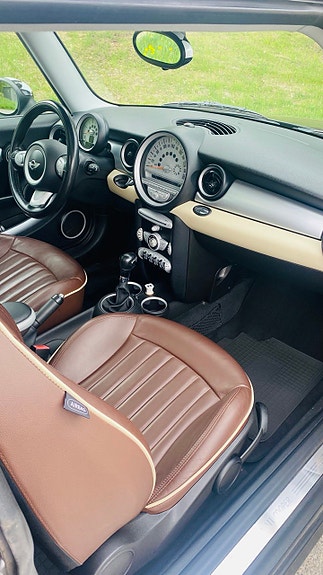 MINI Cooper 10 of 21