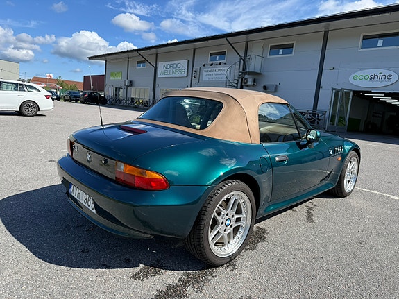 BMW Z3 2 of 5
