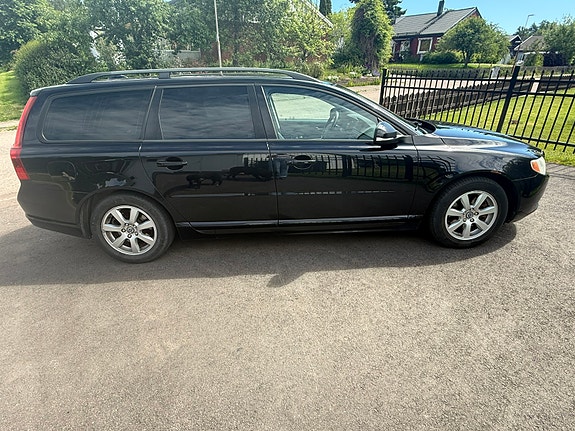 Volvo V70 5 of 5