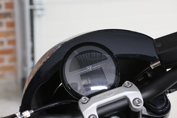Triumph Trident 660 8 of 10