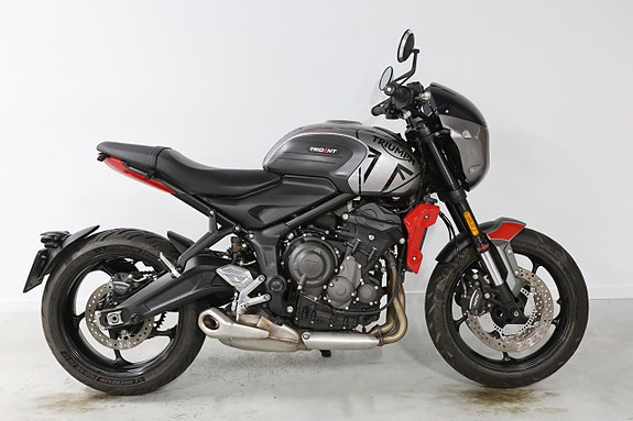 Triumph Trident 660 2 of 10