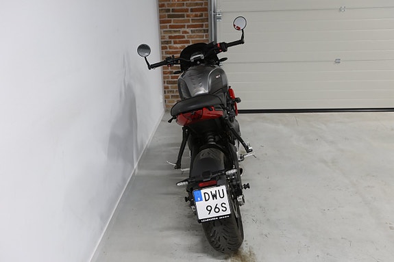 Triumph Trident 660 6 of 10