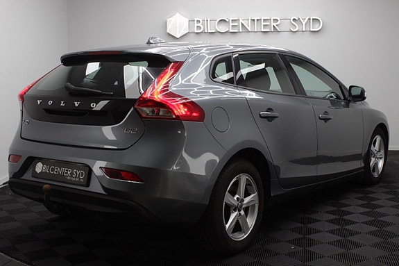 Volvo V40 6 of 18