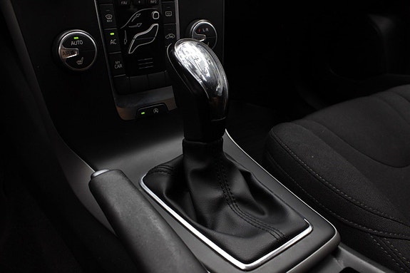 Volvo V40 17 of 18