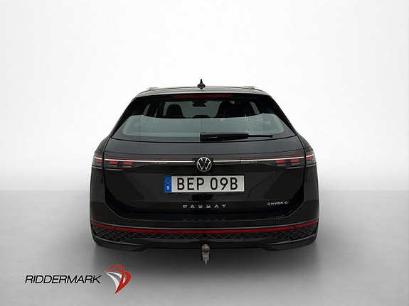 Volkswagen Passat 6 of 30