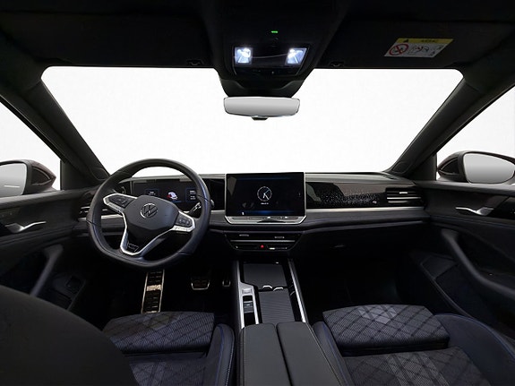 Volkswagen Passat 15 of 30