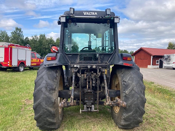 Valmet/Valtra 700 med skogshytt och Skogsdäck 5 of 12
