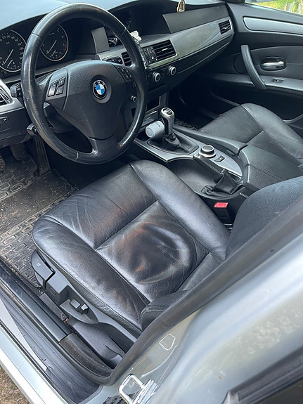 BMW 520i 4 of 4