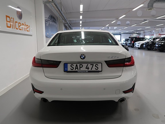 BMW 330e 7 of 30