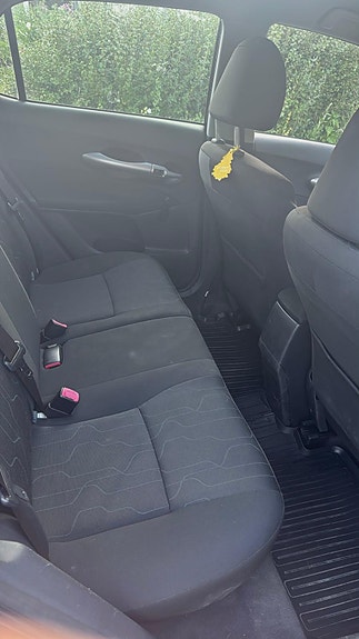 Toyota Auris 14 of 15