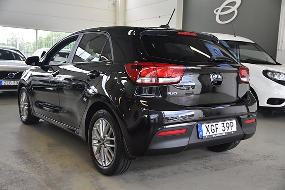 Kia Rio 5 of 5