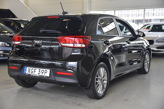 Kia Rio 4 of 5