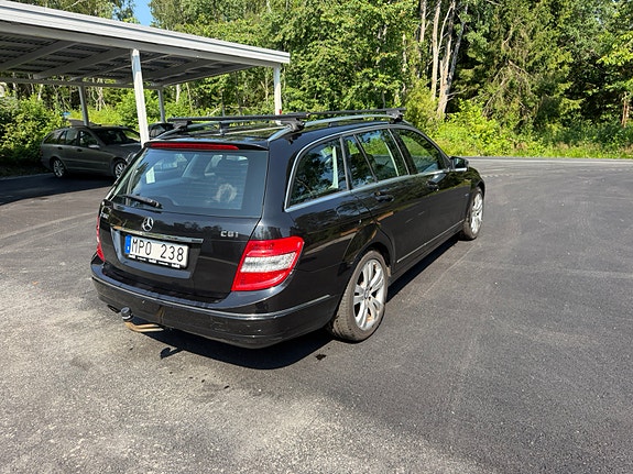 Mercedes-Benz C180 4 of 15