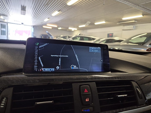 BMW 320d 13 of 16