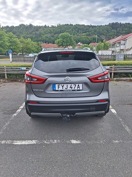 Nissan Qashqai 2 of 5