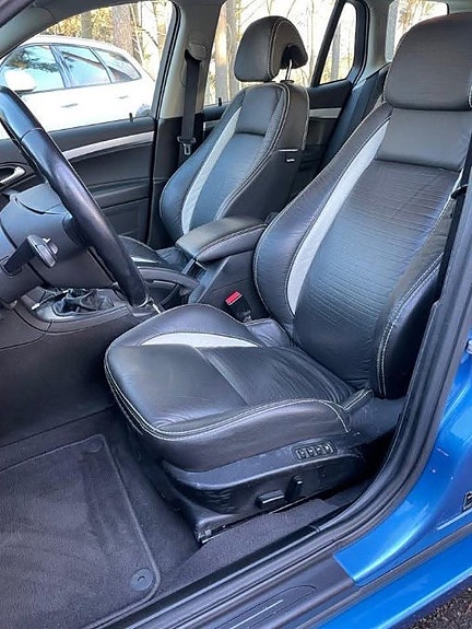 Saab 9-3 4 of 7