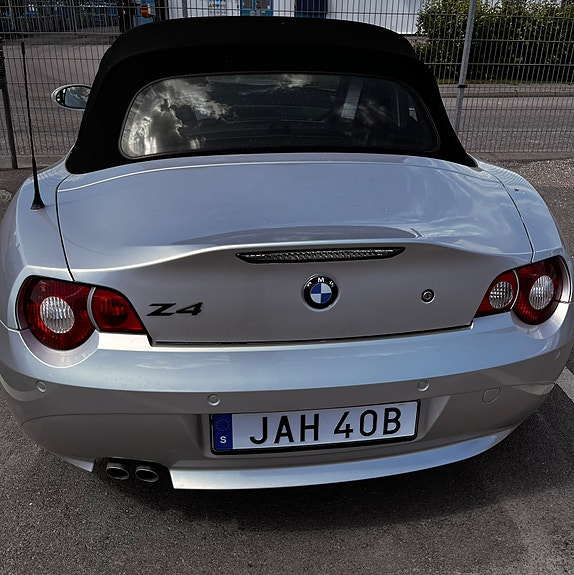 BMW Z4 4 of 4