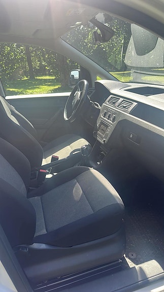 Volkswagen Caddy Maxi 3 of 3