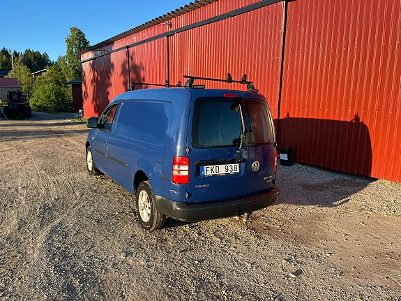 Volkswagen Caddy Maxi 2 of 5