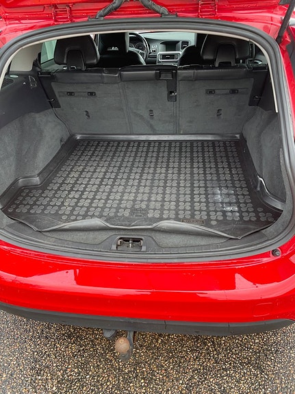 Volvo V60 7 of 8