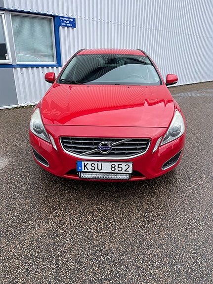 Volvo V60 3 of 8